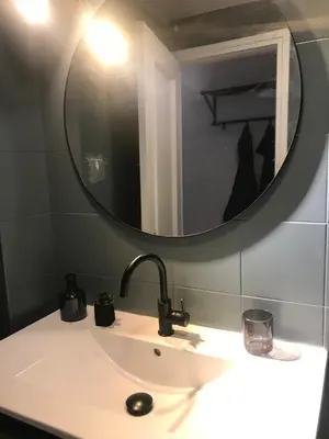 Un baño de Apartamento con encanto y terraza en Barri Vell de Girona, El Cul de la Lleona