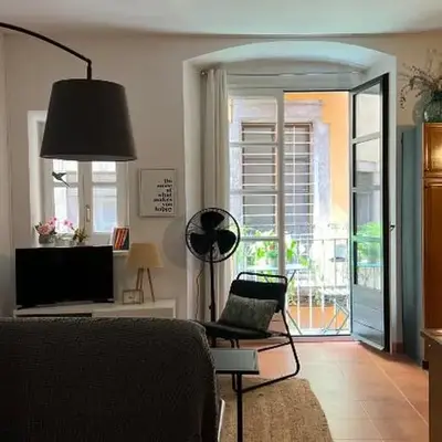 Apartamento con encanto y terraza en Barri Vell de Girona