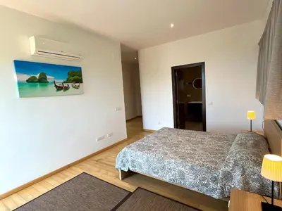 Cama o camas de una habitación en Villa de lujo con vistas al mar y piscina privada