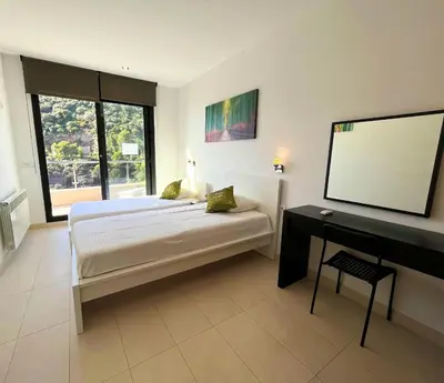 Cama o camas de una habitación en Villa de lujo con vistas al mar y piscina privada