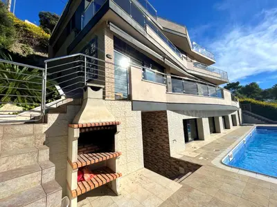 Piscina en o cerca de Villa de lujo con vistas al mar y piscina privada