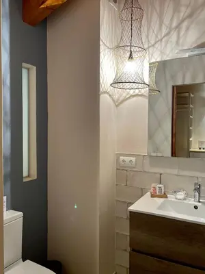 Un baño de Laindustria