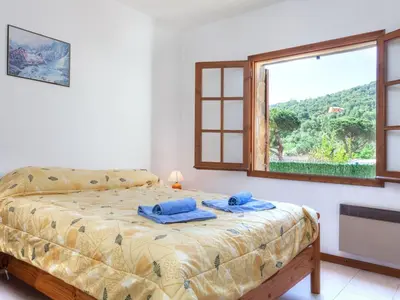 Cama o camas de una habitación en Holiday Home Cabanyes by Interhome