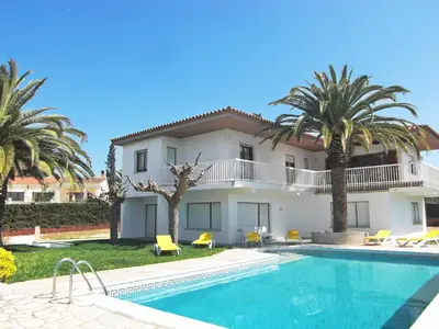 Piscina en o cerca de Holiday Home Eva by Interhome