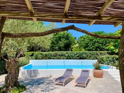 Piscina en o cerca de Villa Nature con Piscina Privada · Wifi ·AC · BBQ