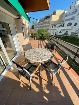 Un balcón o terraza de Piso a 150 mts de la playa con espectacular terraza y WIFI
