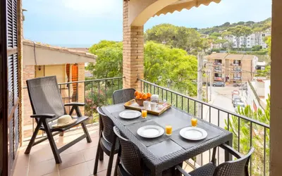 Un balcón o terraza de Apartamento a 100 m de playa. Calella Palafrugell
