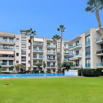 Relax en Lloret con Gym y Piscina by Host&Joy