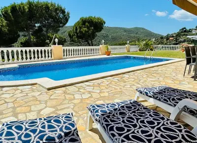 Piscina en o cerca de Villa reina by costabravaway