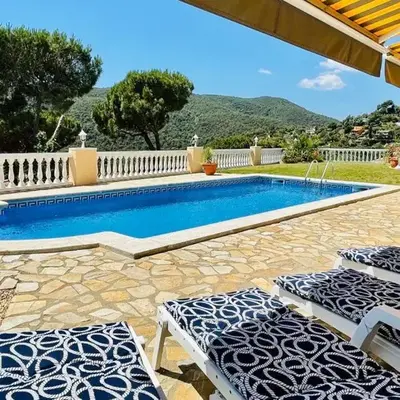 Villa reina by costabravaway