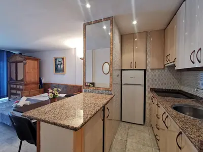 Una cocina o zona de cocina en Villascosette apartamento elypalace 3 7