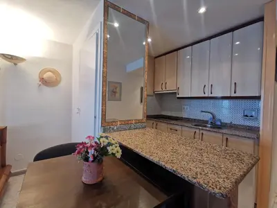 Una cocina o zona de cocina en Villascosette apartamento elypalace 3 7