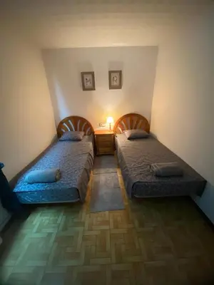 Cama o camas de una habitación en 4 Bed Villa - Sleeps 8 - Pool - HotTub - Garden