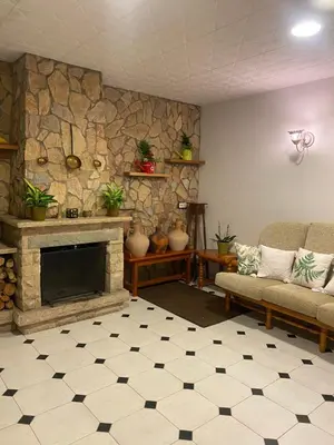 Zona de estar de 4 Bed Villa - Sleeps 8 - Pool - HotTub - Garden