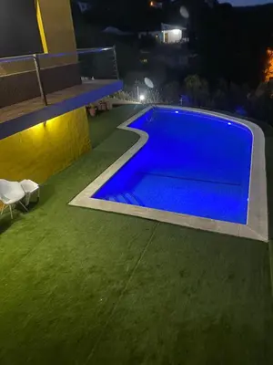 Piscina en o cerca de 4 Bed Villa - Sleeps 9- Pool - Garden - Parking