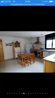 Una cocina o zona de cocina en 4 Bed Villa - Sleeps 9- Pool - Garden - Parking