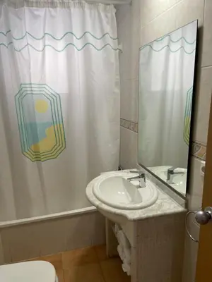 Un baño de THALASSA by Ponent