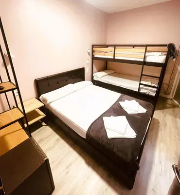 Cama o camas de una habitación en COLIBRI