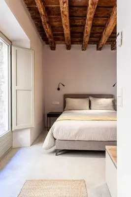Cama o camas de una habitación en Velo Vern 1- Beautiful new apartment 2 bed ensuite