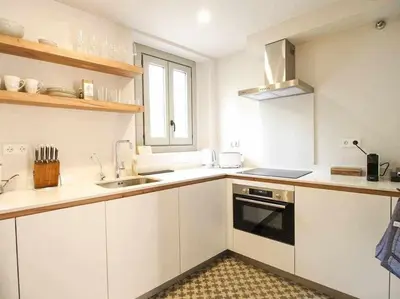 Una cocina o zona de cocina en Velo Vern 1- Beautiful new apartment 2 bed ensuite