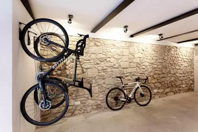 Montar en bicicleta en Velo Vern 2- Luxury apartment in the Old Town o alrededores