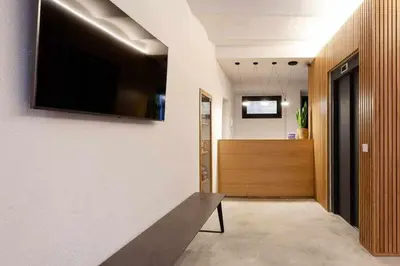Una televisión o centro de entretenimiento en Velo Vern 2- Luxury apartment in the Old Town