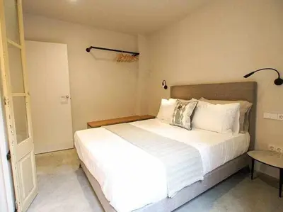 Cama o camas de una habitación en Velo Vern 3- Luxury penthouse w views of city wall
