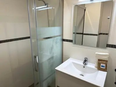 Un baño de Paraiso 2 dormitorios en primera linea de mar - 333