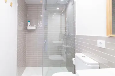 Un baño de Caelus Boutique Studio