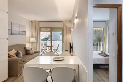 Zona de estar de LETS HOLIDAYS Pool apartment near beach 5