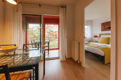 Cama o camas de una habitación en Bravissimo Pont de la Princesa, comfortable 3-bedroom apartment