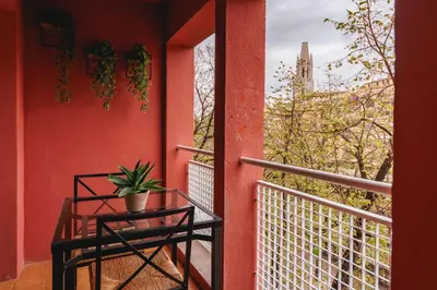 Un balcón o terraza de Bravissimo Pont de la Princesa, comfortable 3-bedroom apartment