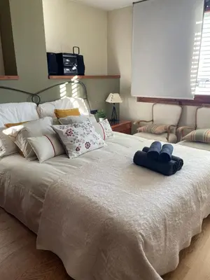 Cama o camas de una habitación en Villa Magnolia (Vidreres) - Ideal para vacaciones en familia