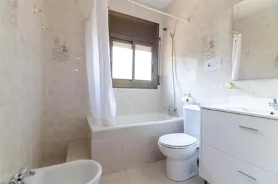 Un baño de Club Villamar - Lara