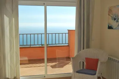 Vista general del mar o vista desde la villa