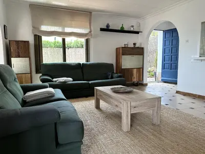 Zona de estar de LETS HOLIDAYS Beautiful house sea views