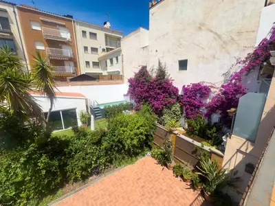 Jardín al aire libre en Casa Mundet Sant Antoni de Calonge