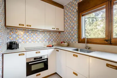 Una cocina o zona de cocina en Luxury private Villa - 25m Pool - Gym - 2 min to Beach