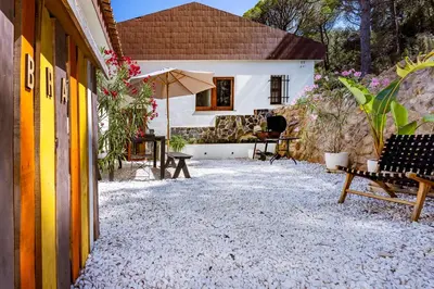 Jardín al aire libre en Luxury private Villa - 25m Pool - Gym - 2 min to Beach