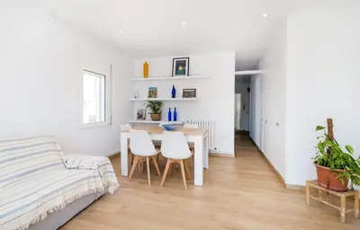 Cama o camas de una habitación en Precioso apartamento en primera línea de mar en Calella de Palafrugell