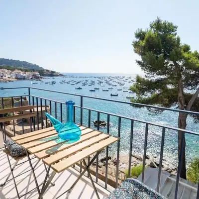 Precioso apartamento en primera línea de mar en Calella de Palafrugell