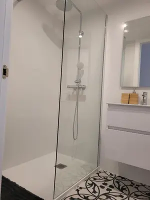 Un baño de somtresapartament