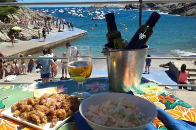 Bebidas en Apt CON VISTAS ALAS ISLAS MEDAS