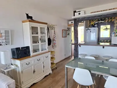 Una cocina o zona de cocina en Apt CON VISTAS ALAS ISLAS MEDAS