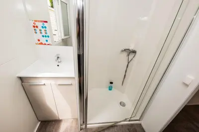 Un baño de Camping Bellsol Pets