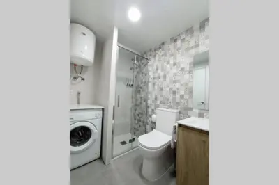 Un baño de Apartamento con piscina a 2 minutos de la playa!!!