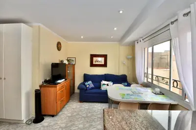 Una televisión o centro de entretenimiento en Apartament Durall