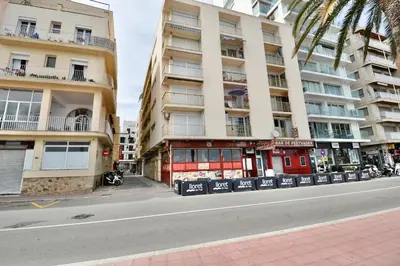 Edificio en el que se encuentra el apartamento