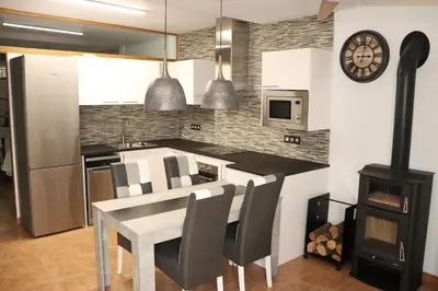 Una cocina o zona de cocina en Loft romàntic Ca l'Enric Viqué-Baix Empordà