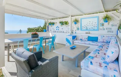 Zona de estar de Nice Home In Malgrat De Mar